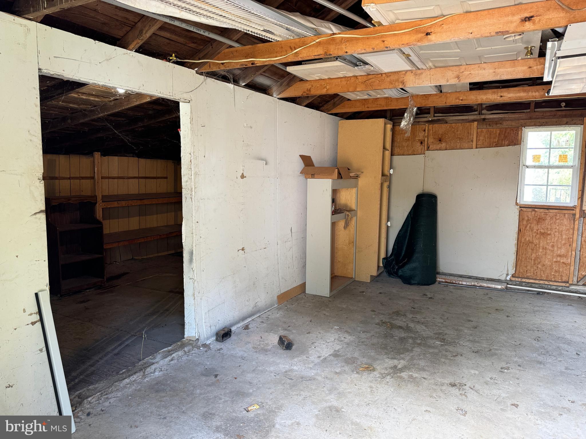 1005 MANNING DR