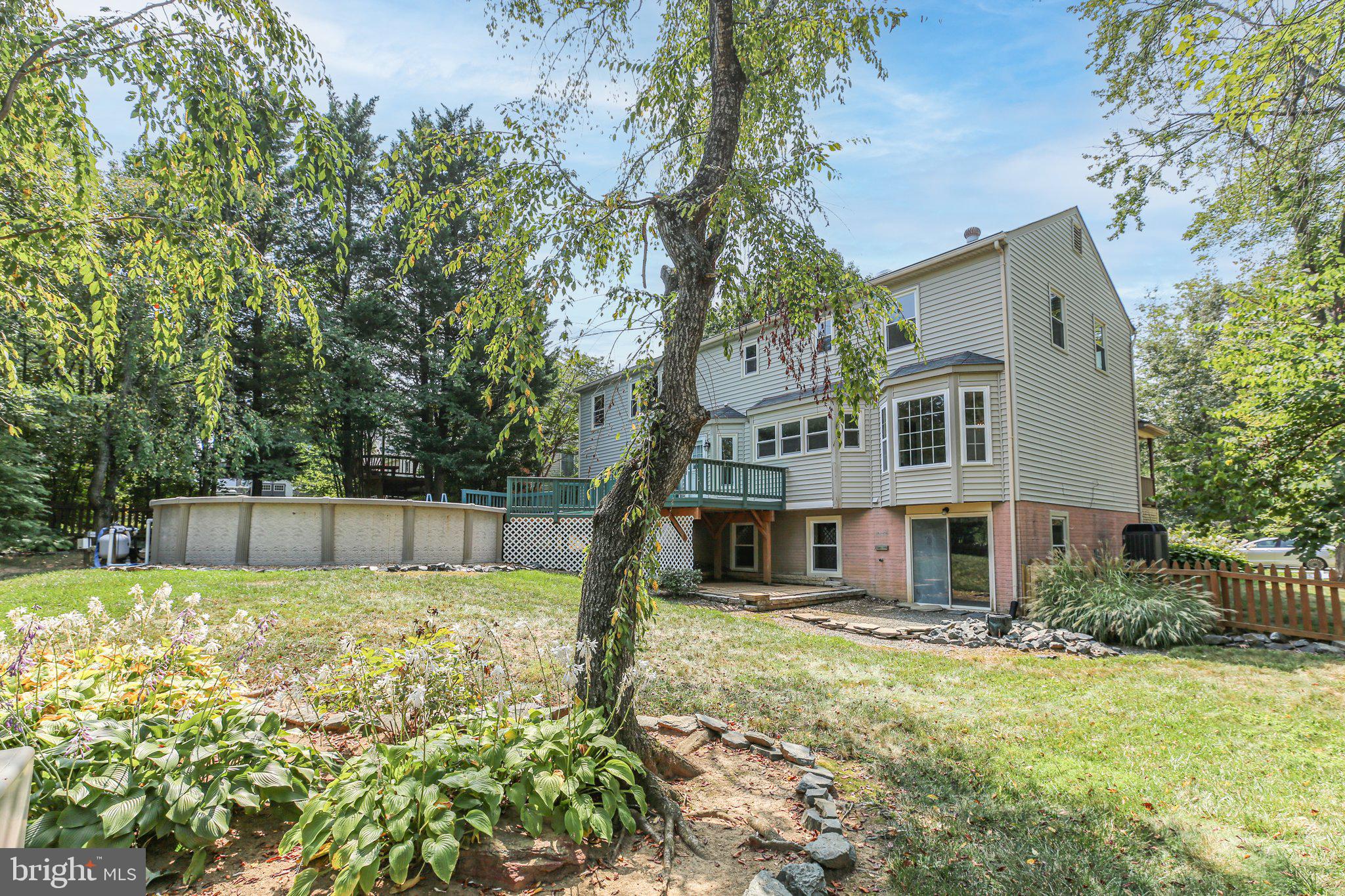 30 Joyce St