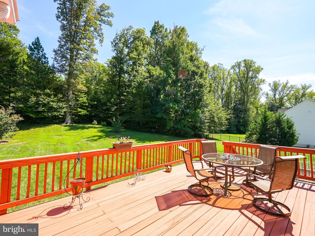 19 Towering Oaks Dr