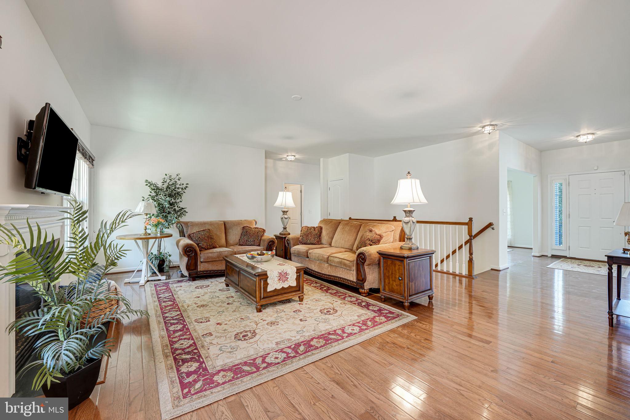 19 Towering Oaks Dr
