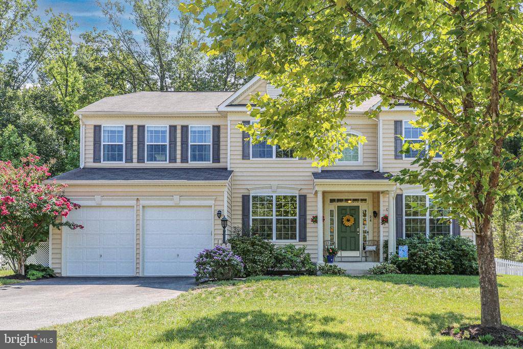 24 HOBART LANE