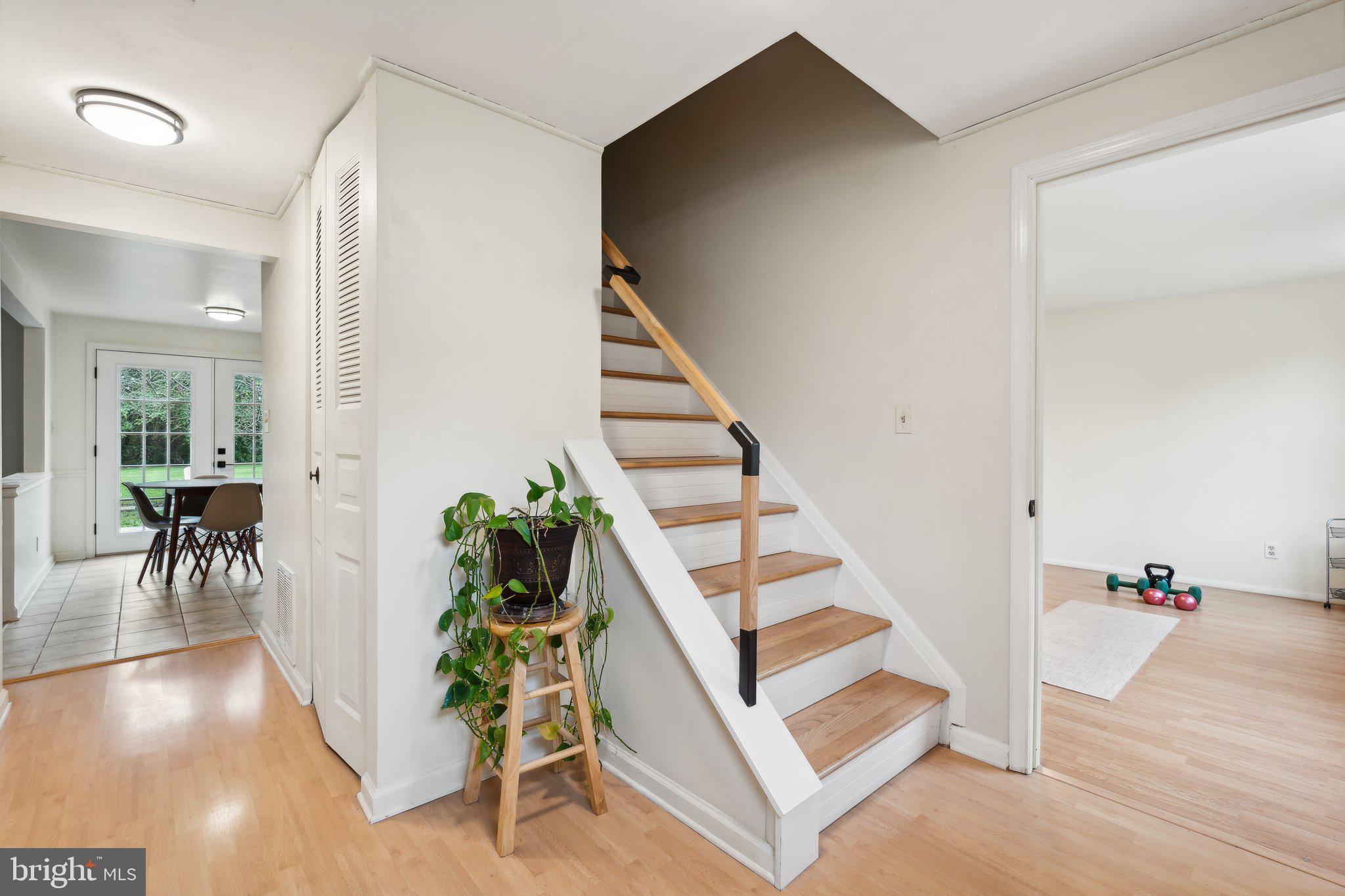 534 Marlborough Point Rd