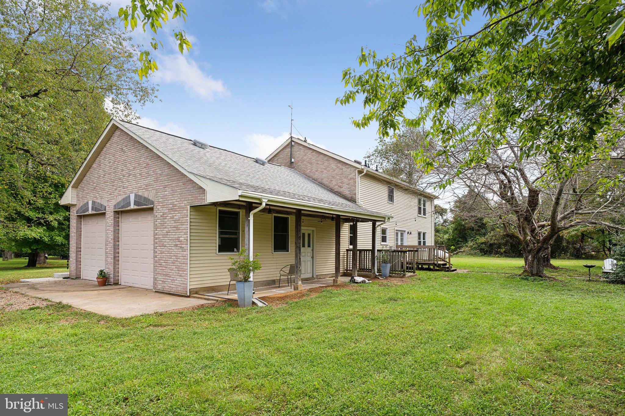 534 Marlborough Point Rd