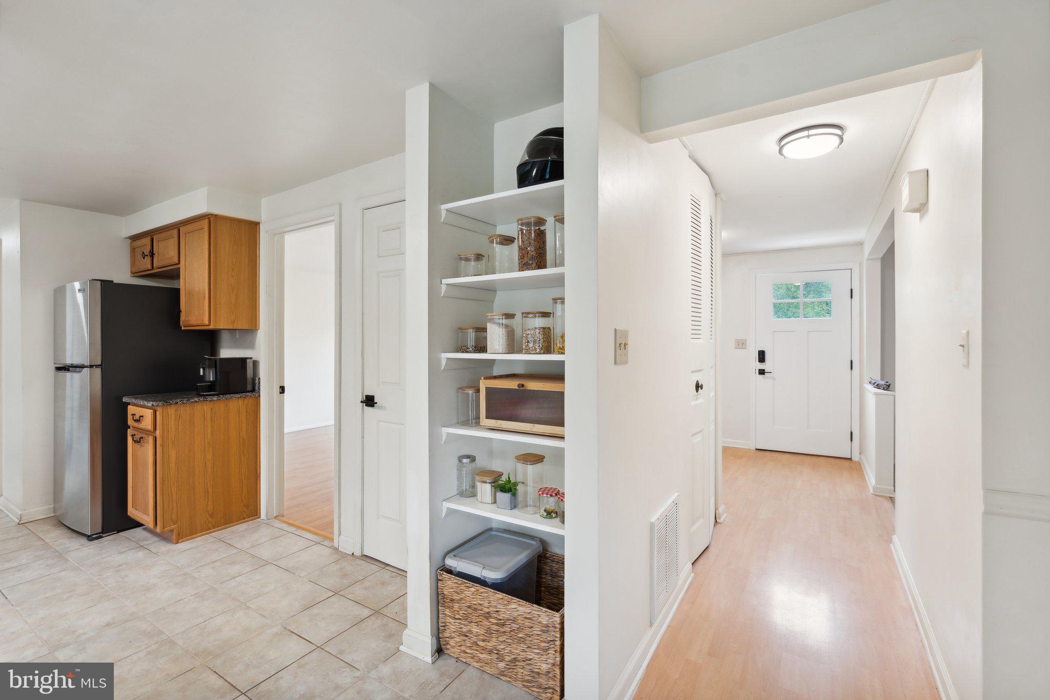 534 Marlborough Point Rd