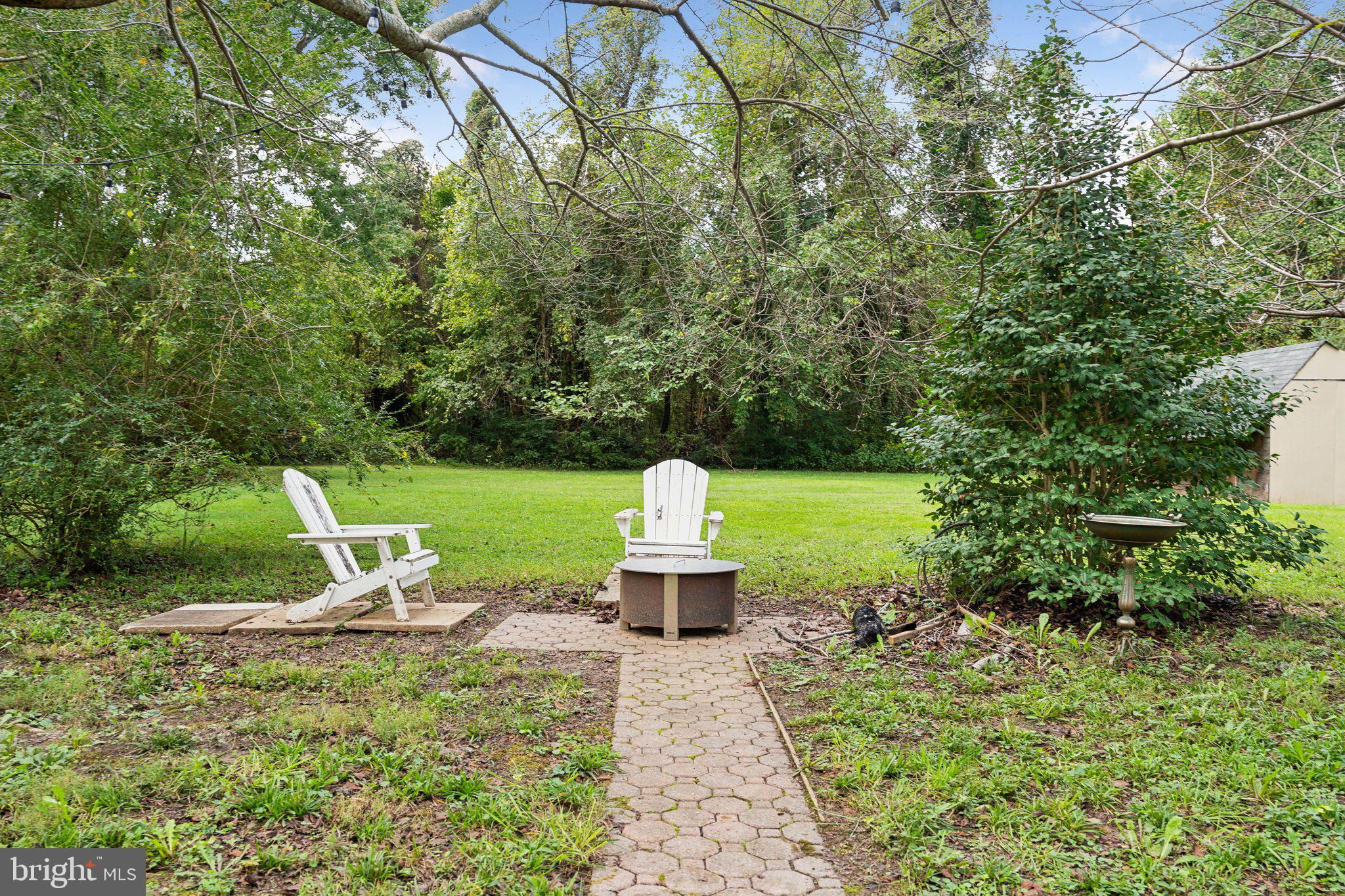 534 Marlborough Point Rd