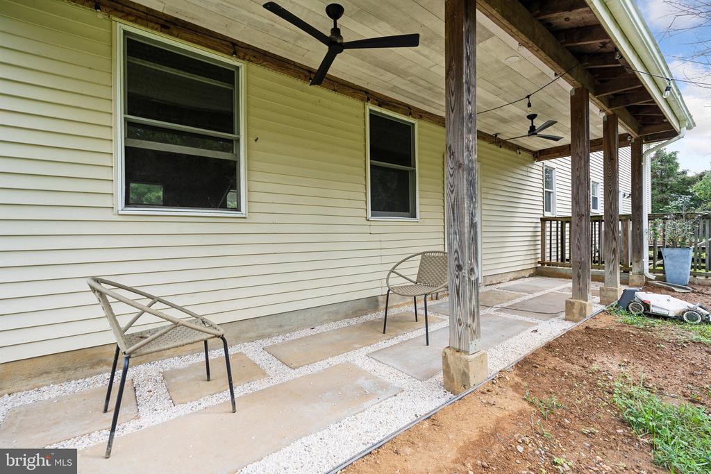 534 Marlborough Point Rd