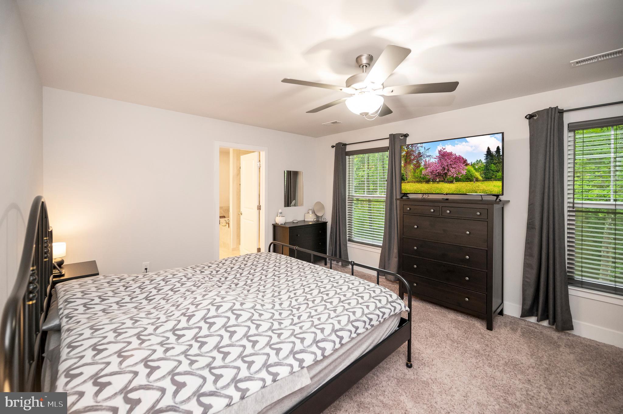 12 Saint James Ct