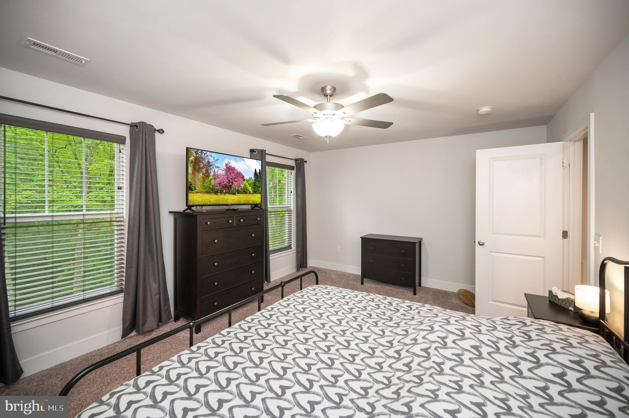 12 Saint James Ct