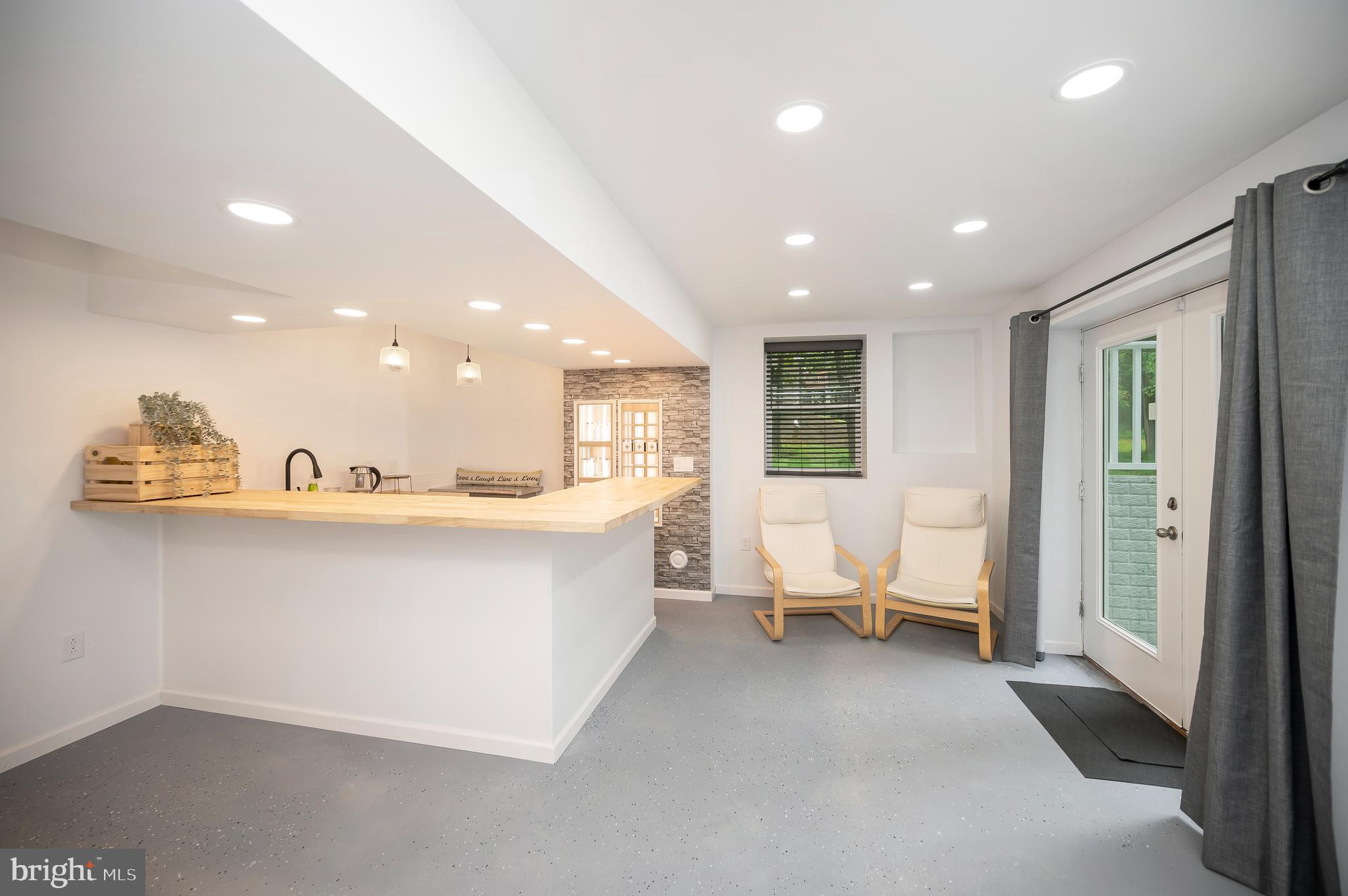 12 Saint James Ct