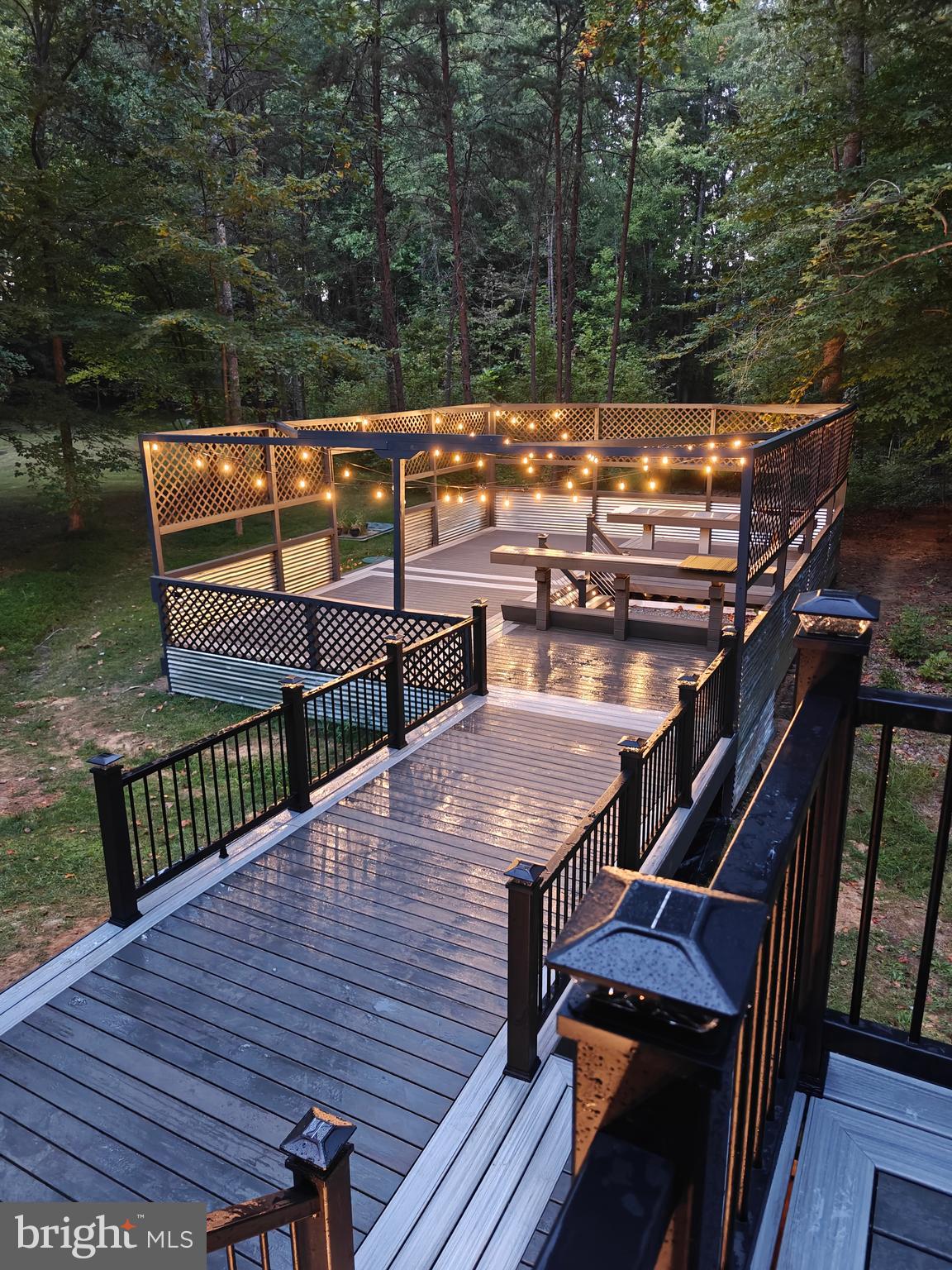 12 Saint James Ct