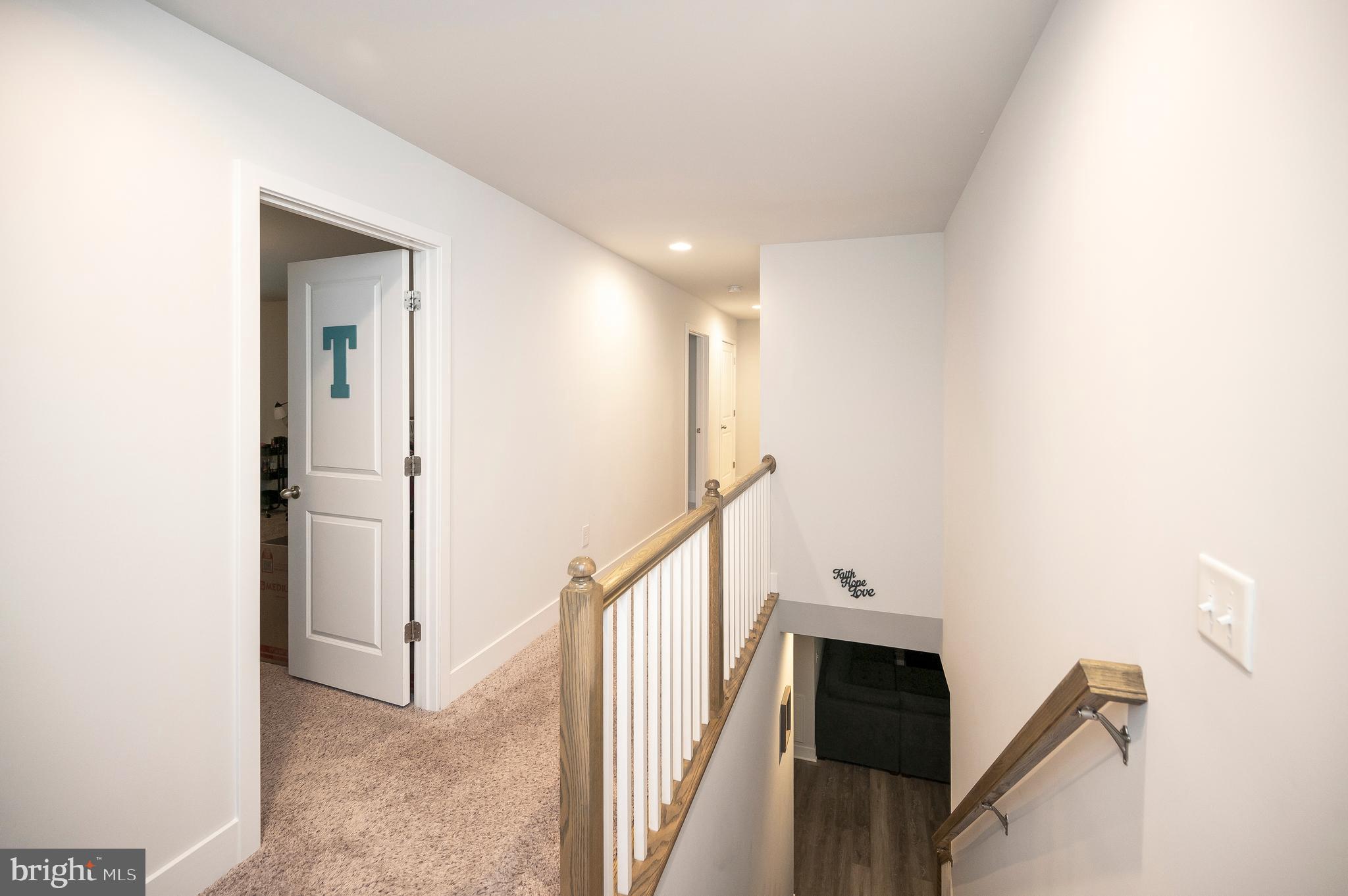 12 Saint James Ct