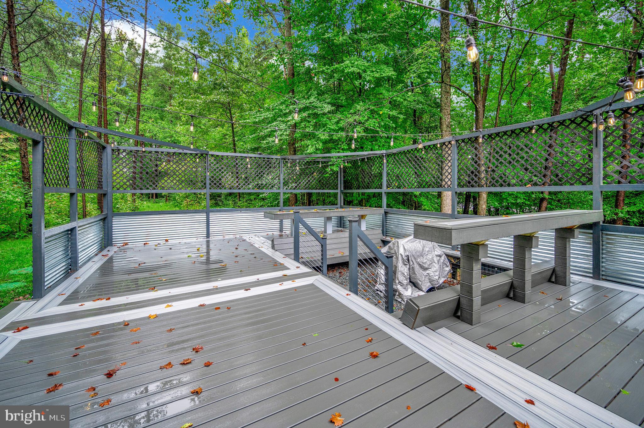12 Saint James Ct