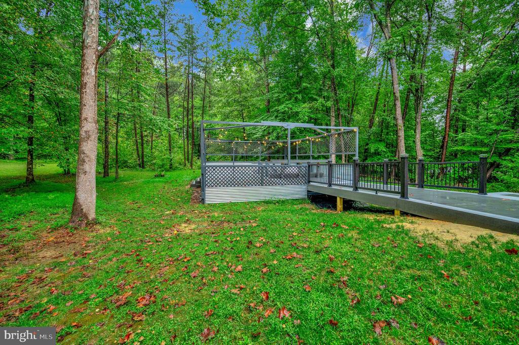 12 Saint James Ct