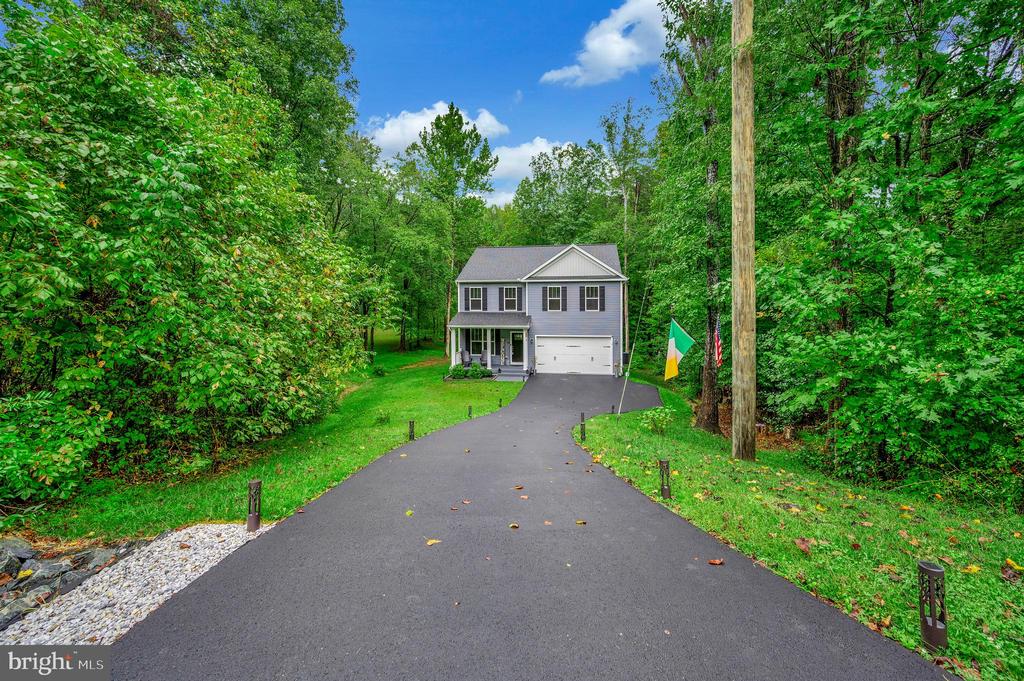 12 Saint James Ct