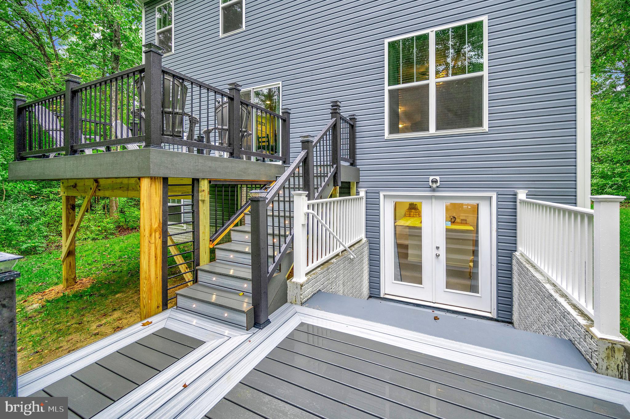 12 Saint James Ct