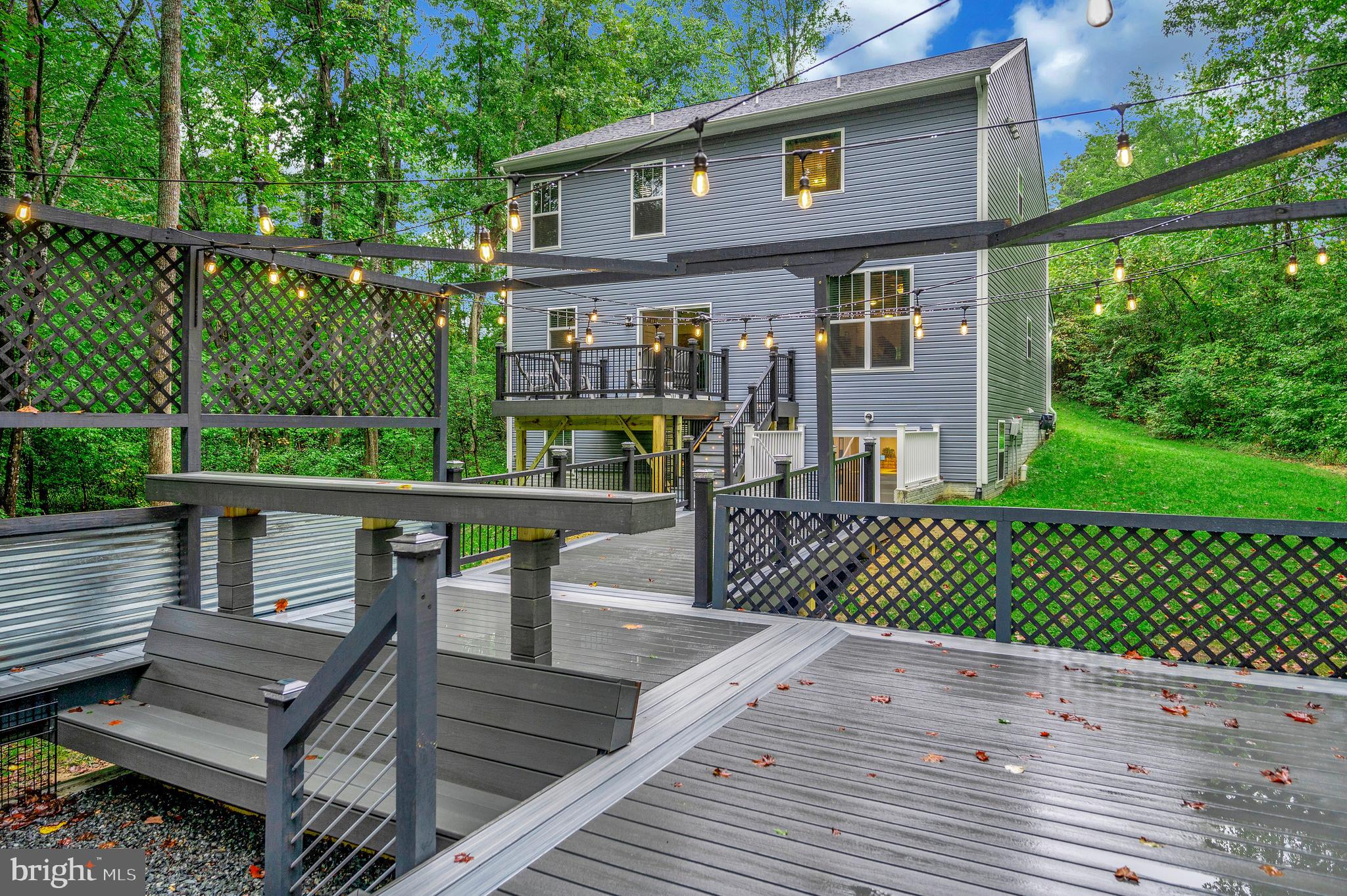 12 Saint James Ct