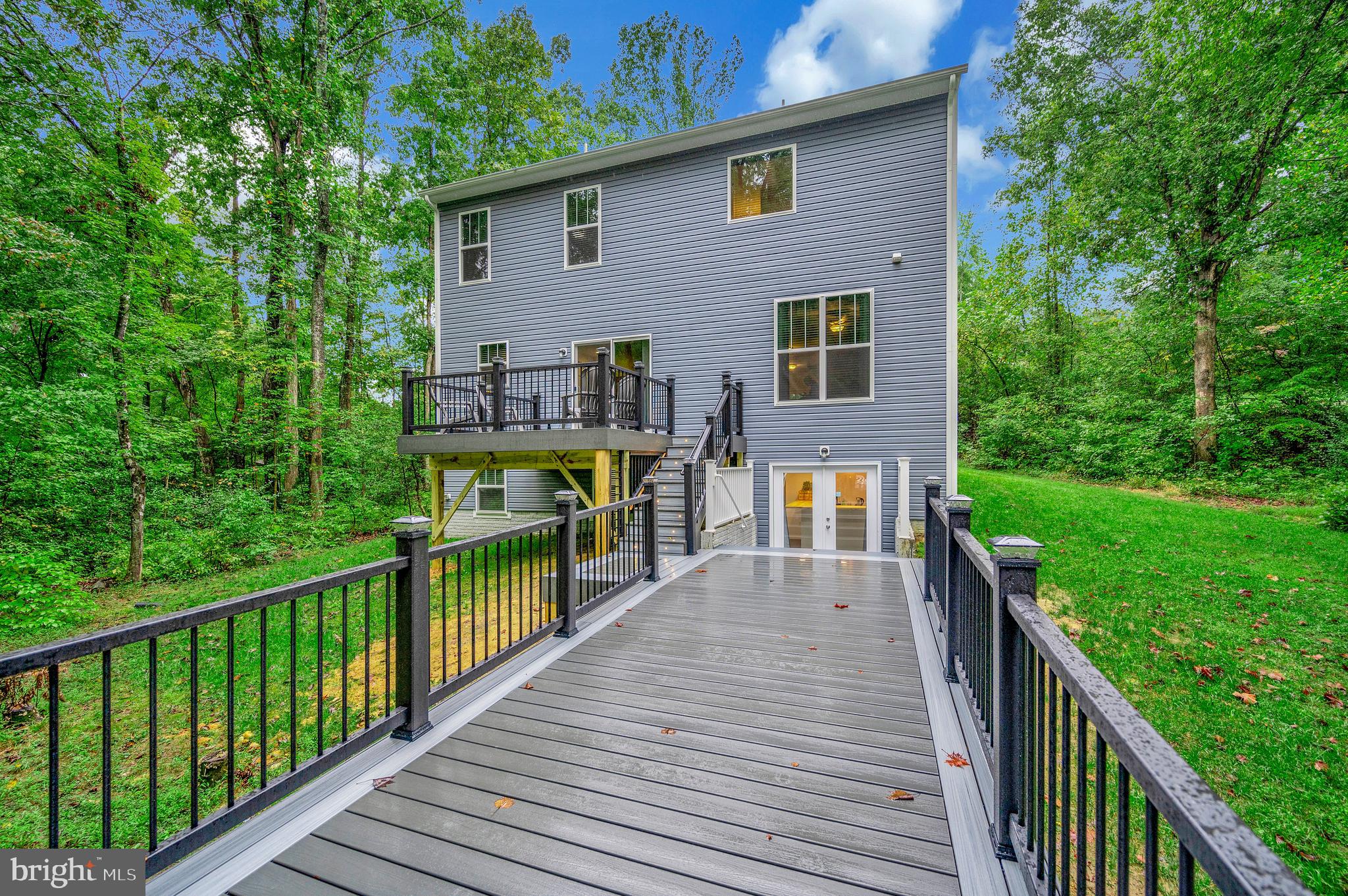 12 Saint James Ct