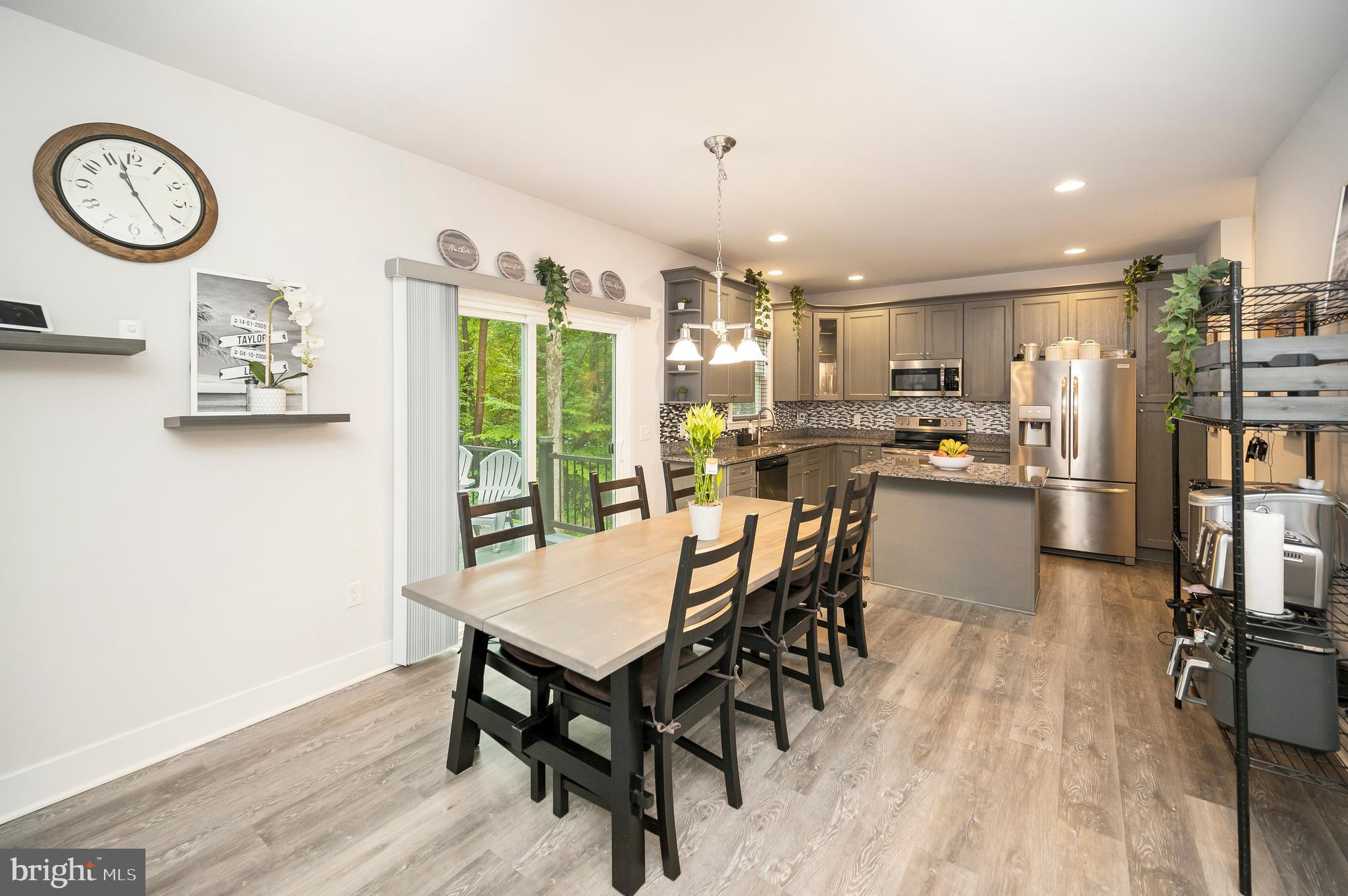 12 Saint James Ct