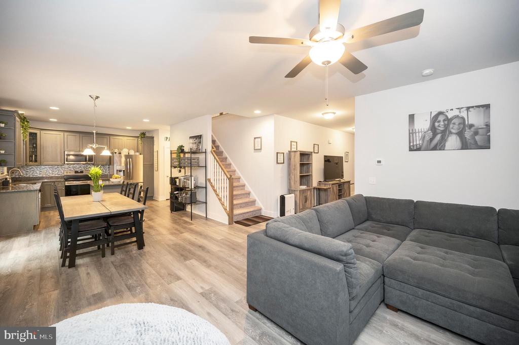12 Saint James Ct
