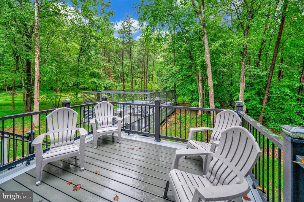 12 Saint James Ct