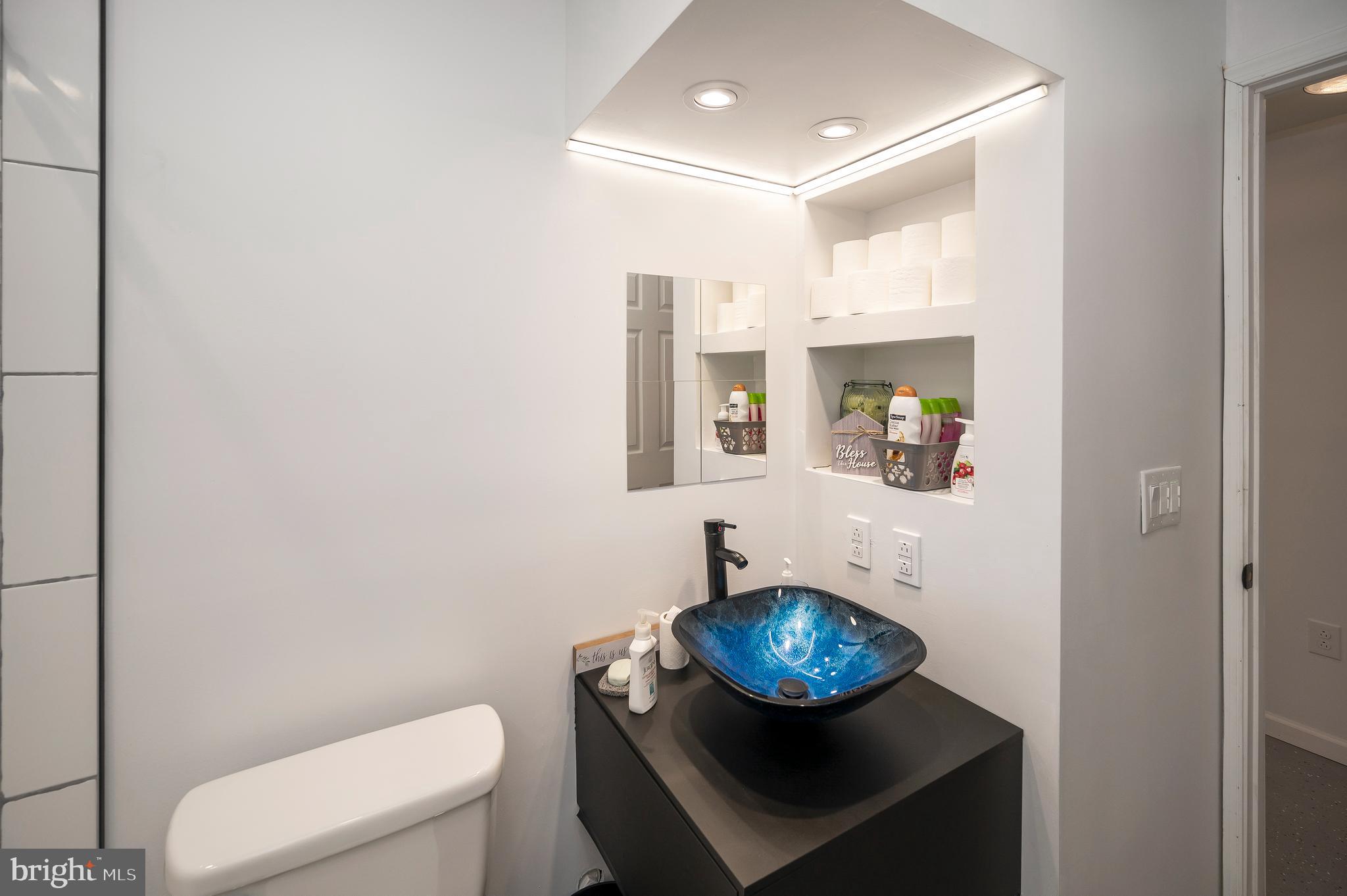 12 Saint James Ct