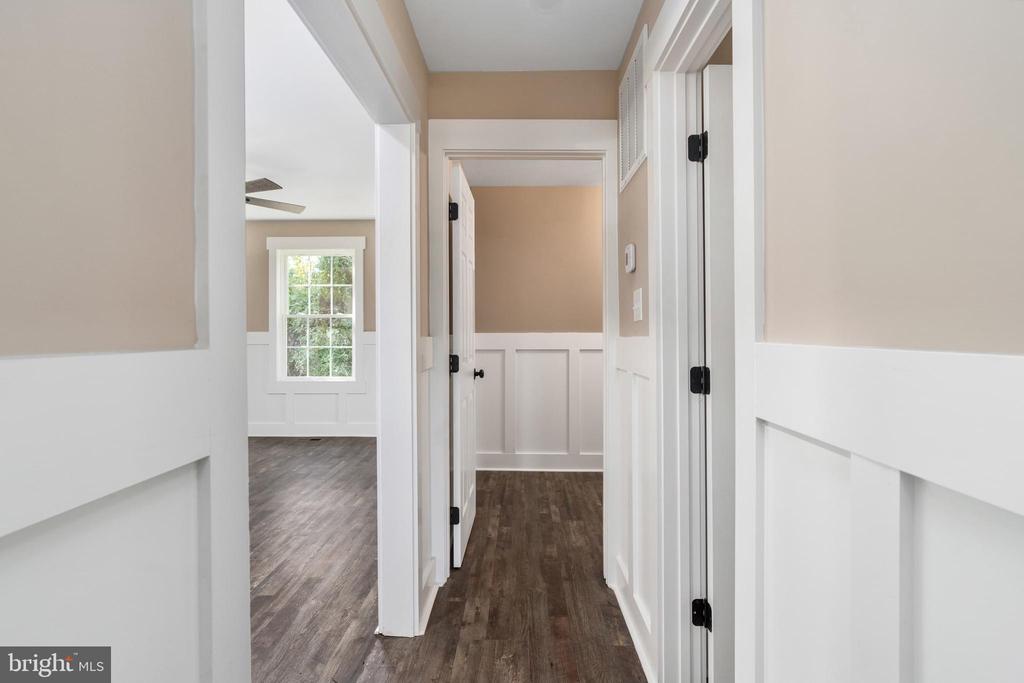 611 WHITE OAK ROAD