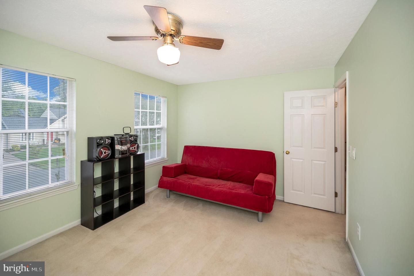 30 Rocky Way Dr