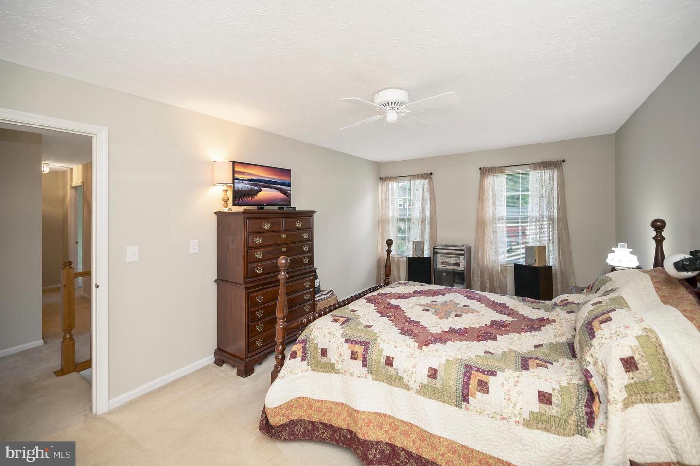 30 Rocky Way Dr