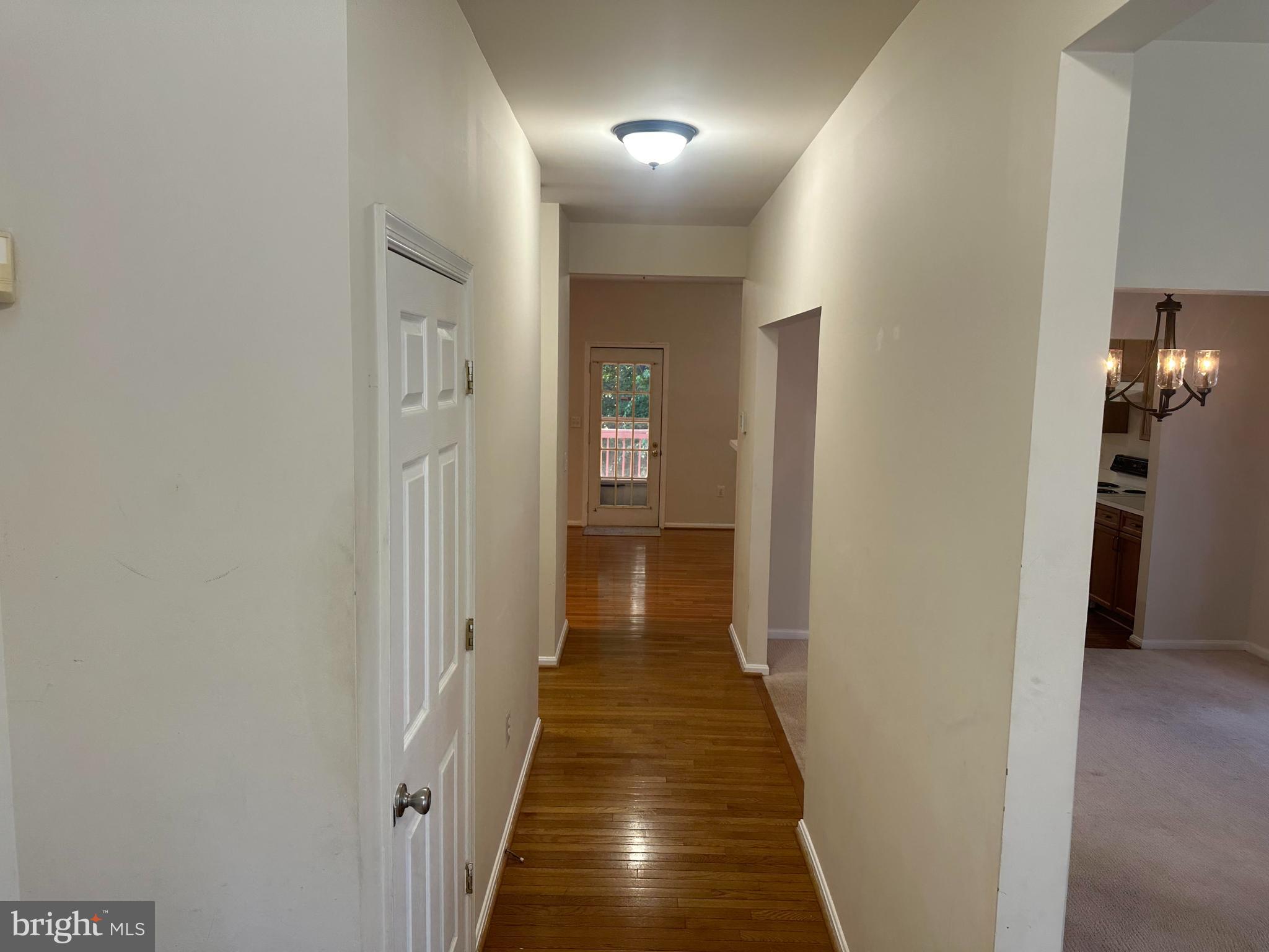 7 Woodmont Ct