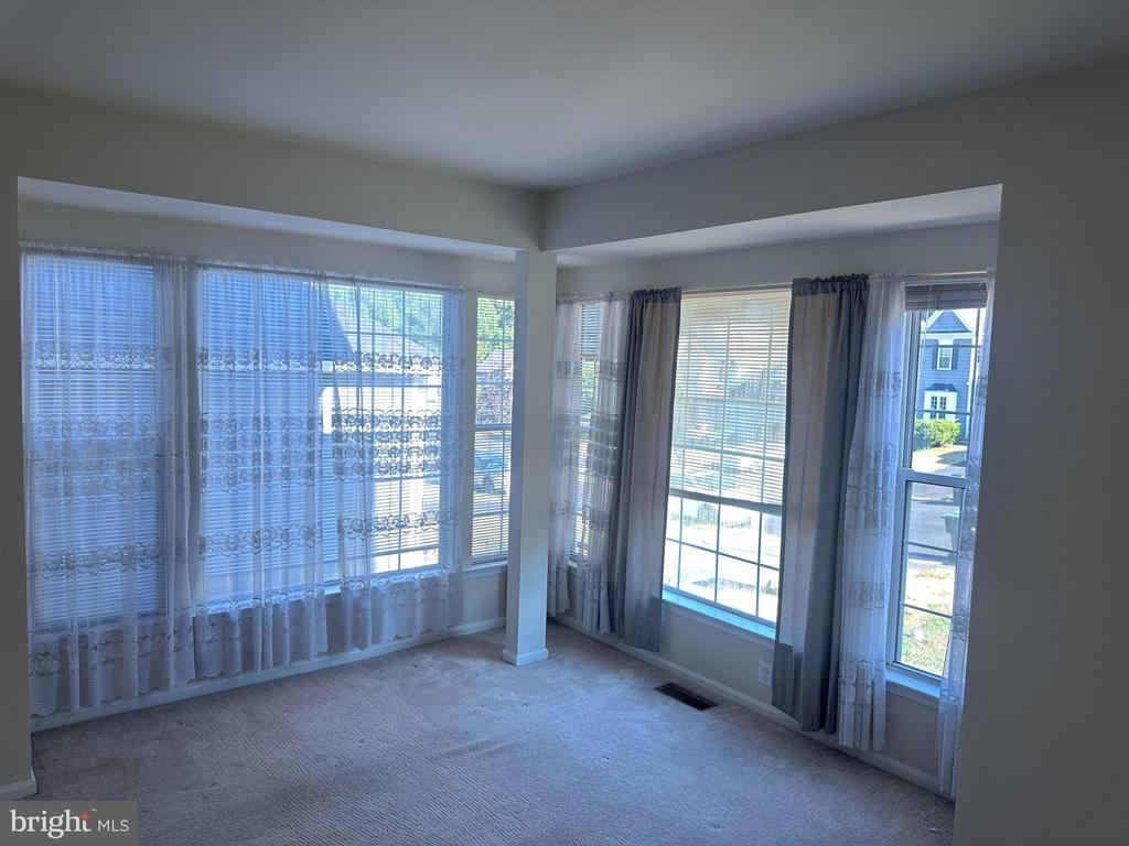 7 Woodmont Ct
