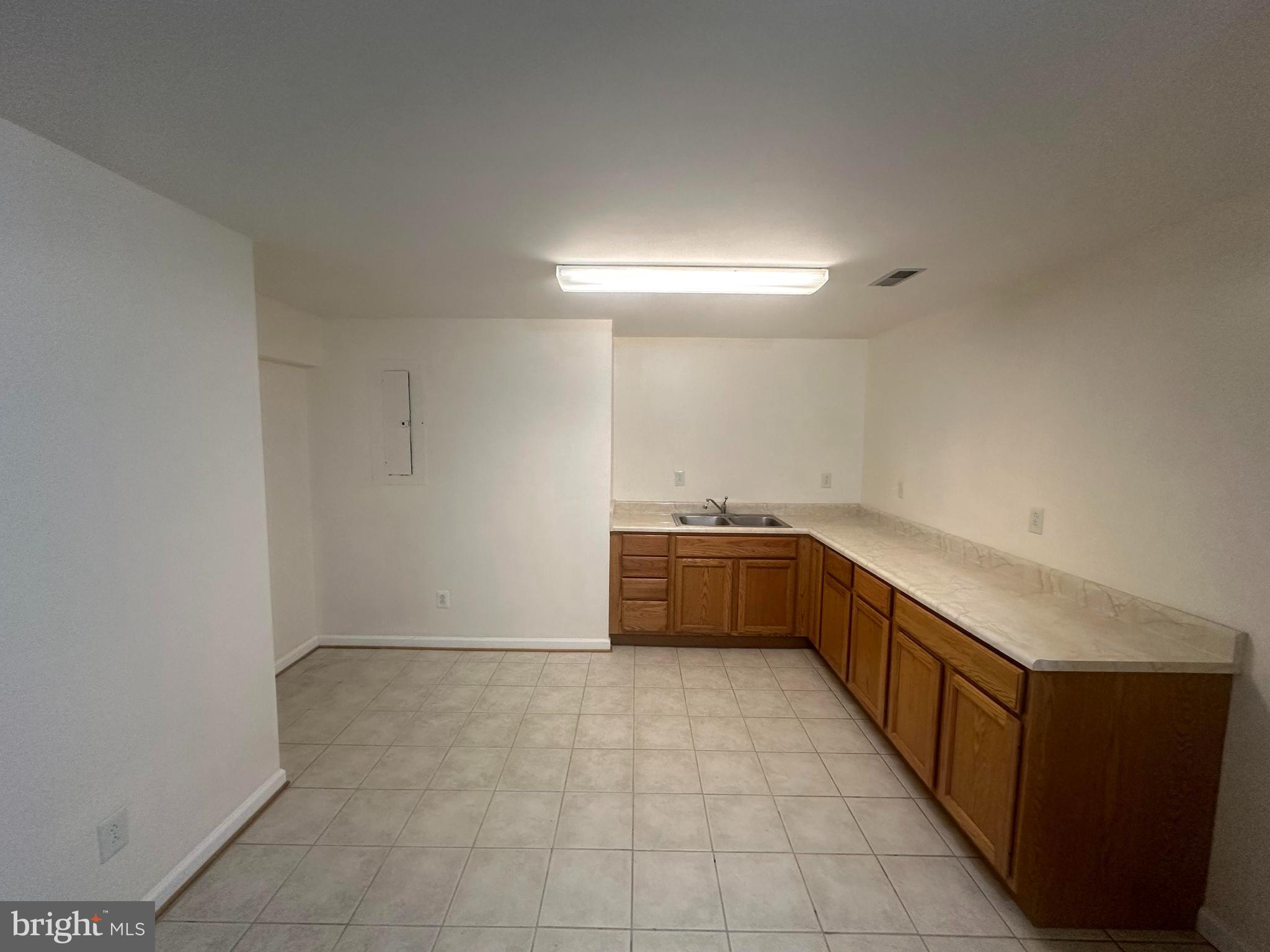 7 Woodmont Ct