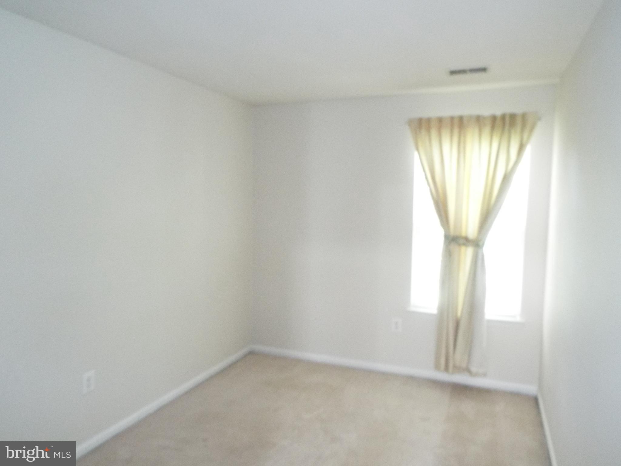 7 Woodmont Ct