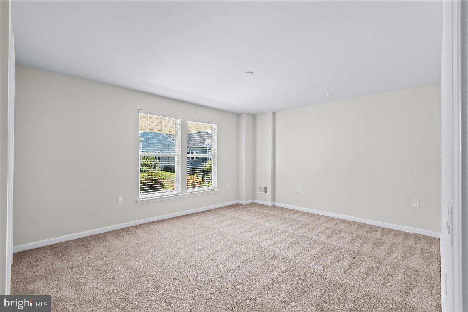 11 Pensacola St