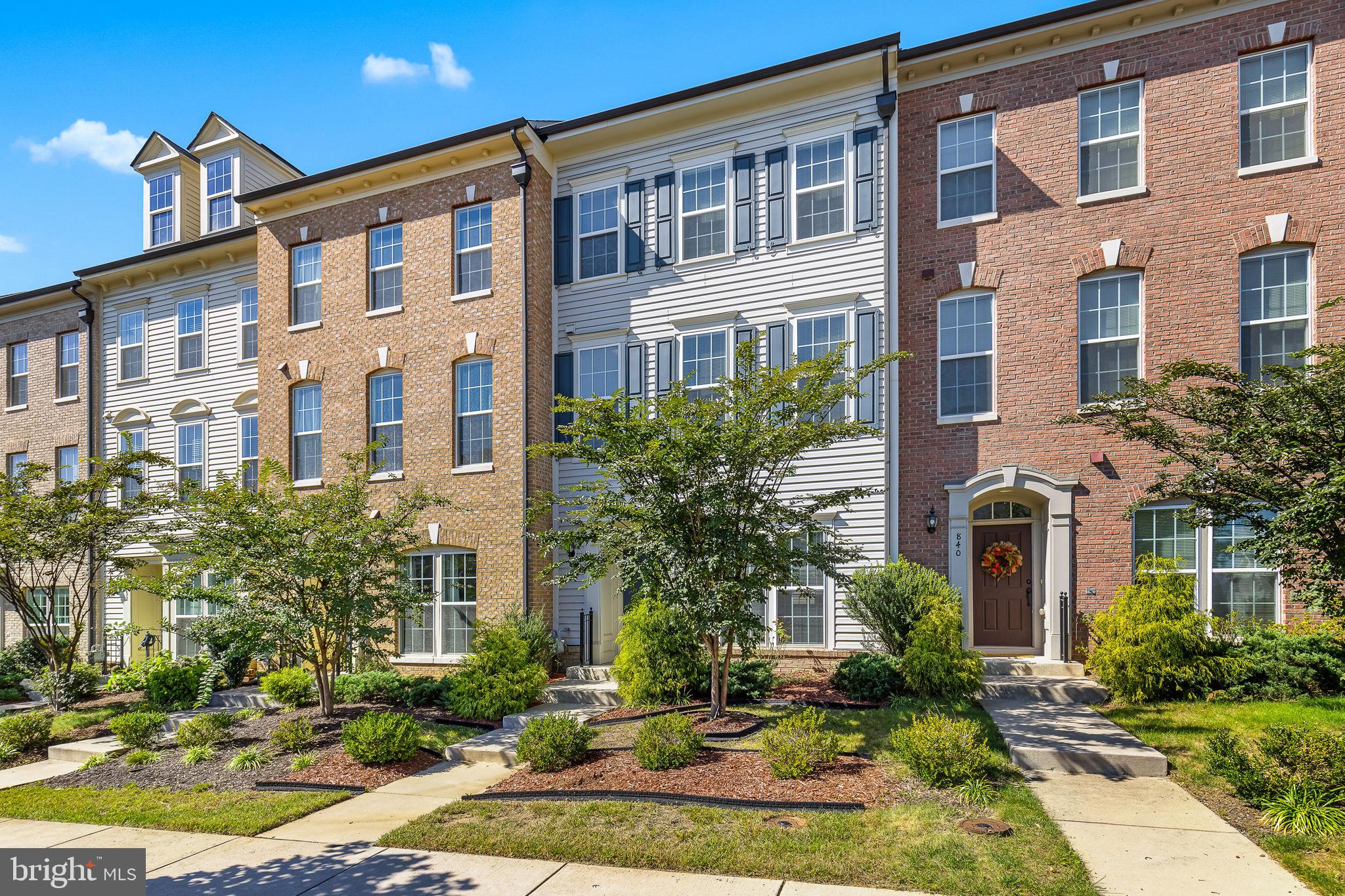 844 BASSWOOD DR