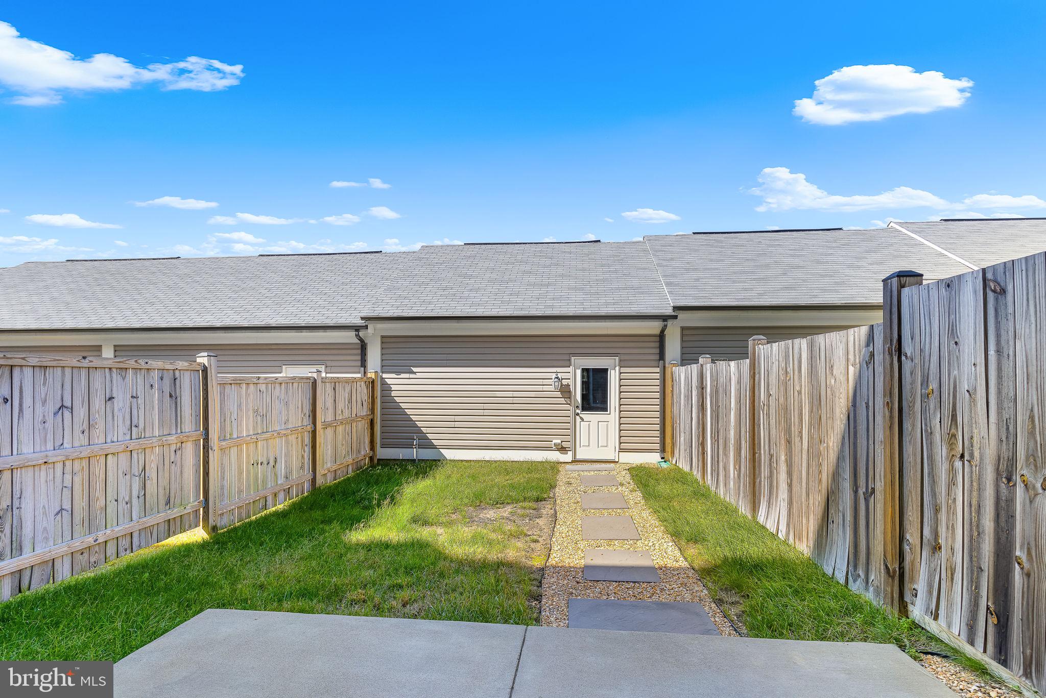 844 BASSWOOD DR