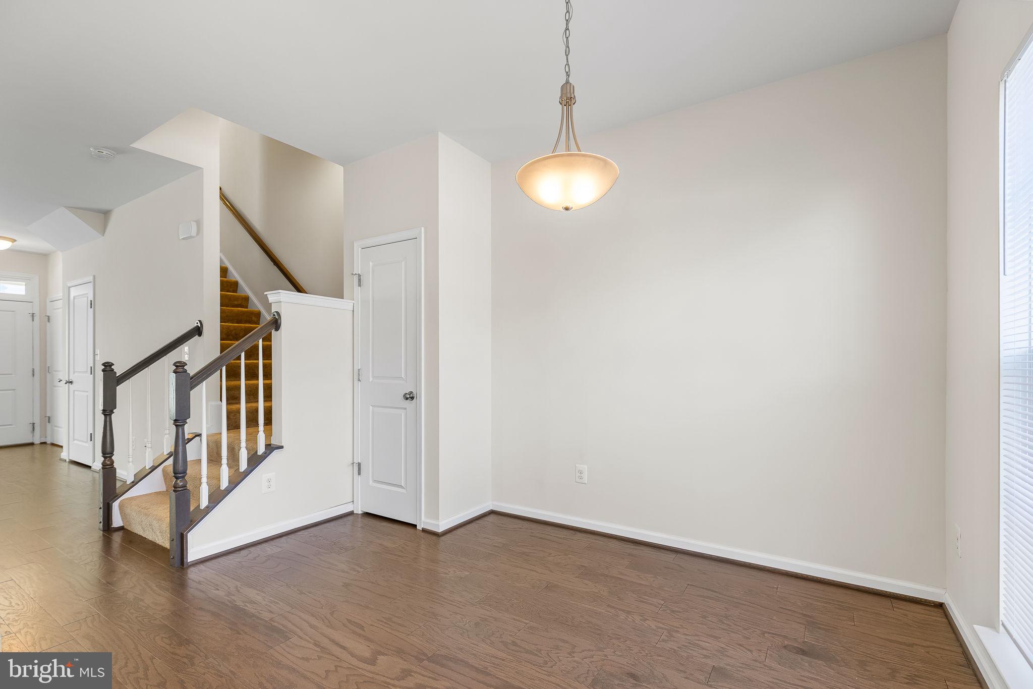 844 BASSWOOD DR