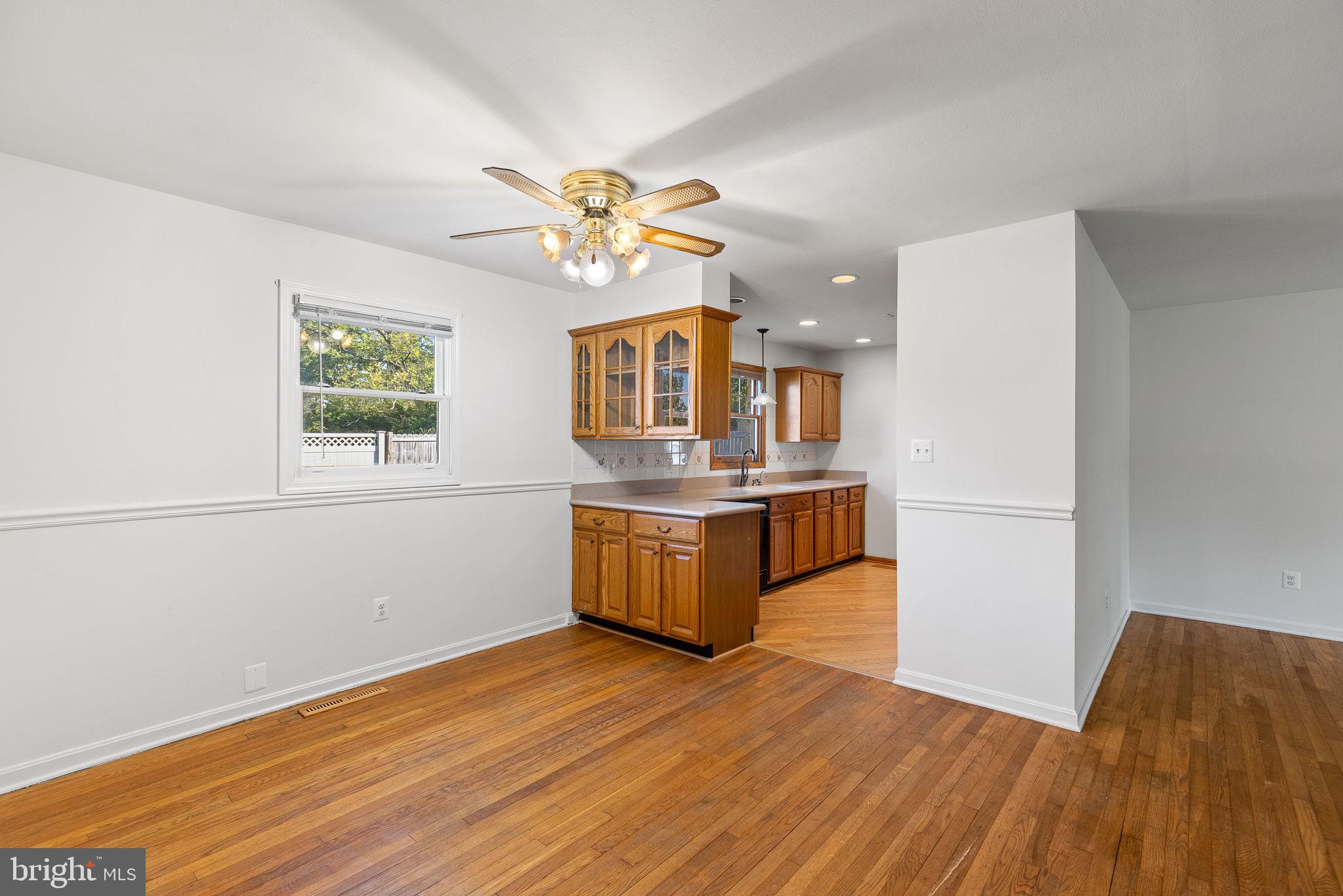 102 Walnut Dr