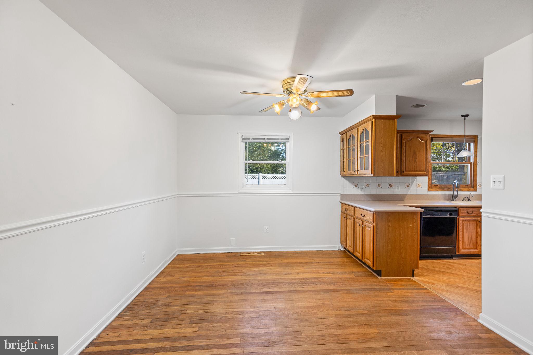 102 Walnut Dr