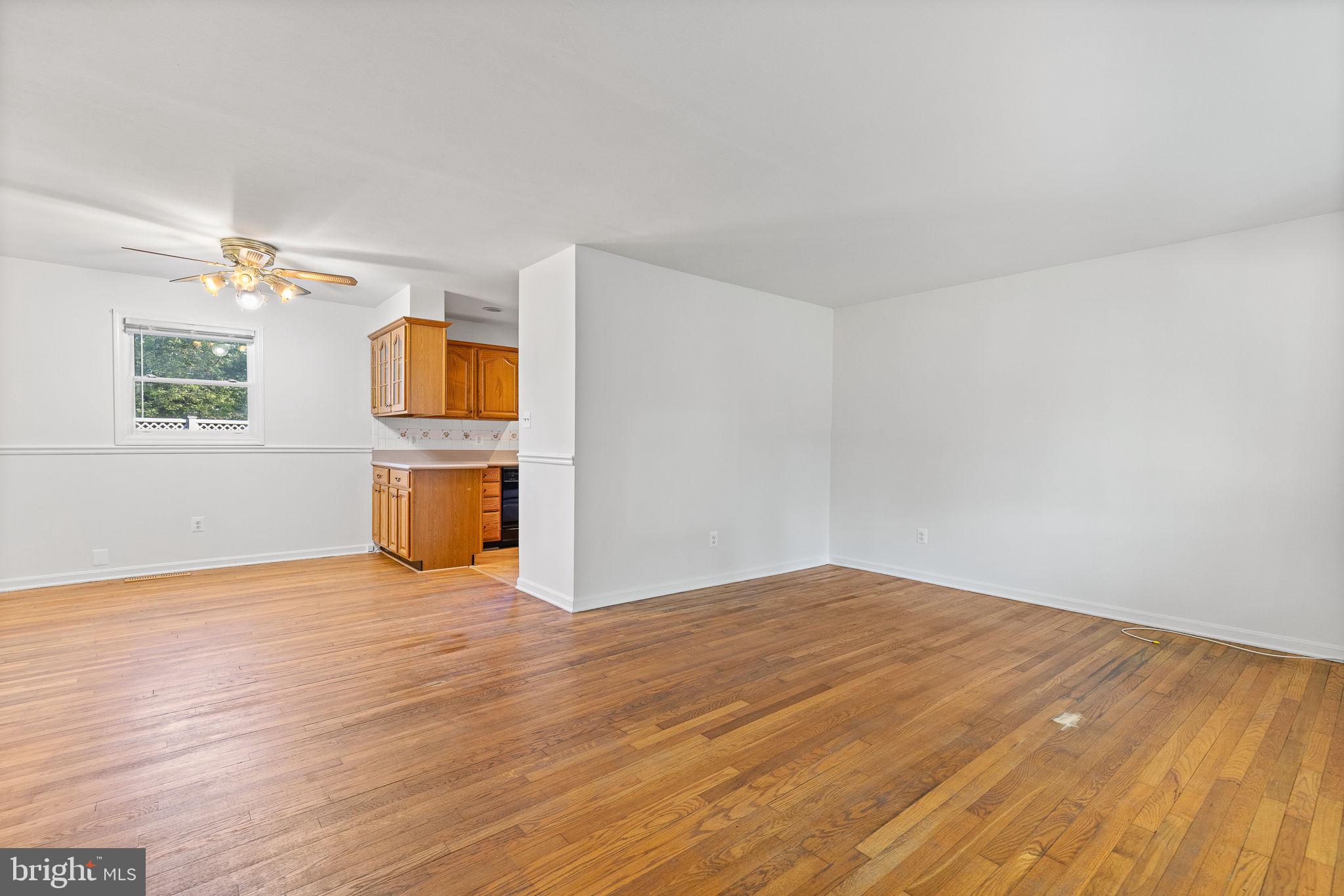 102 Walnut Dr