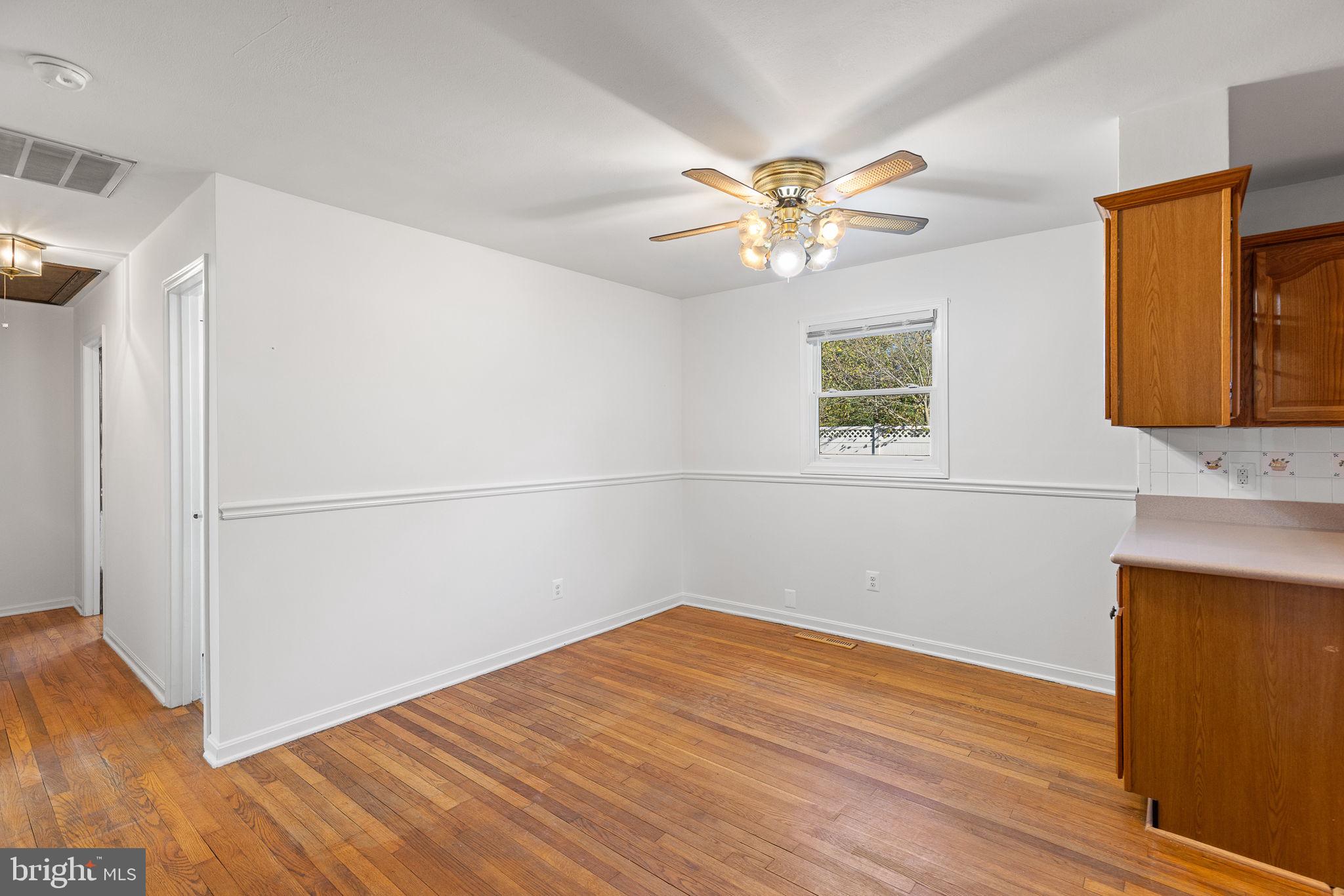 102 Walnut Dr