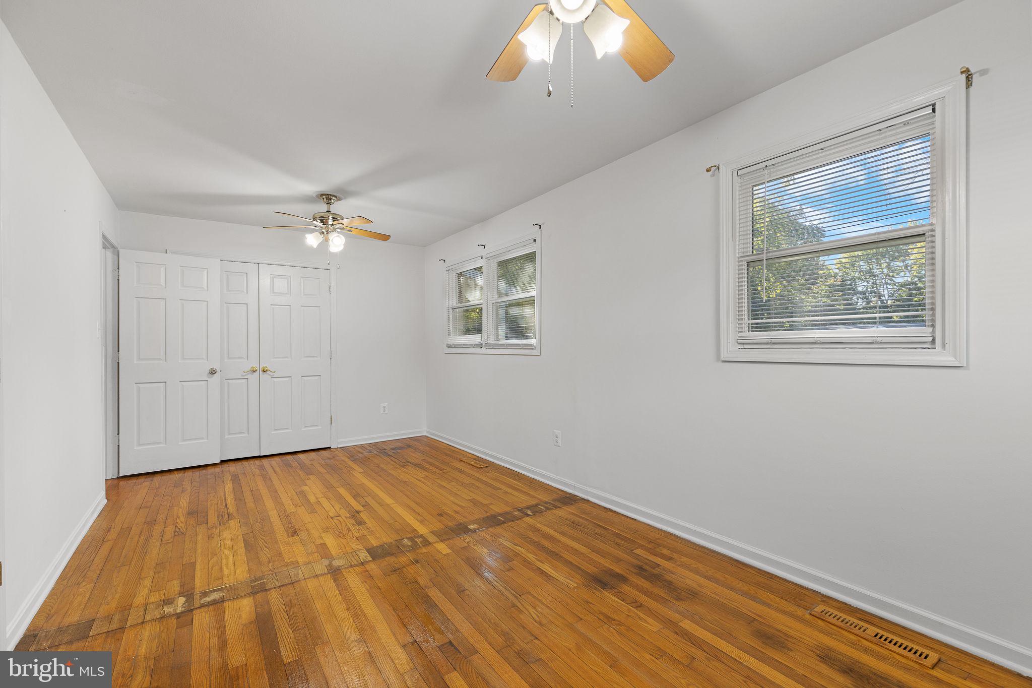 102 Walnut Dr
