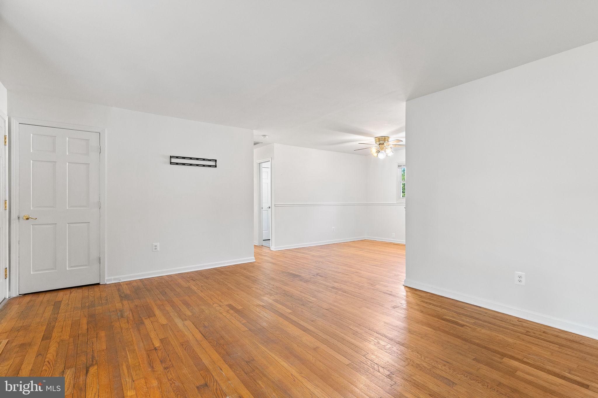 102 Walnut Dr
