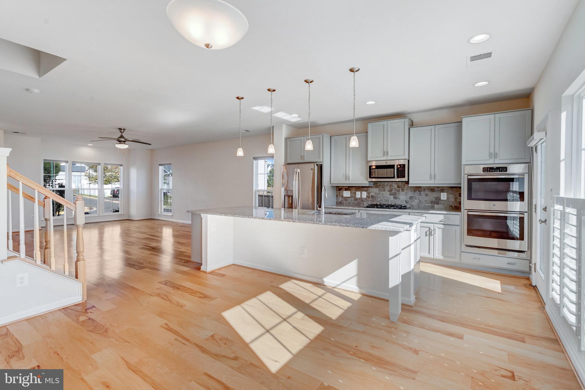 921 Basswood Dr