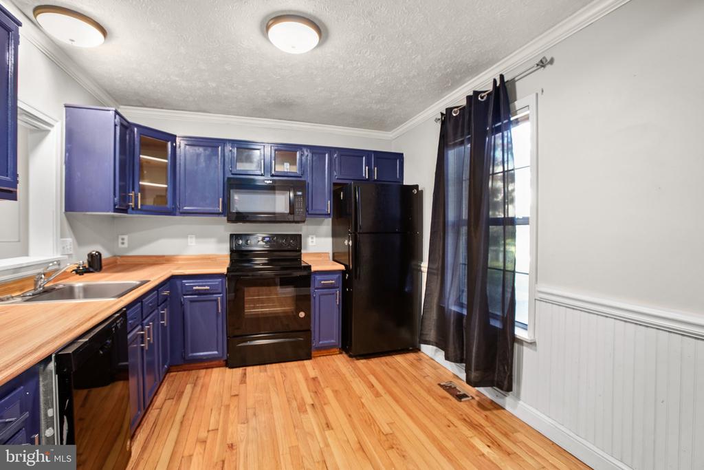 201 Stafford Mews Ln