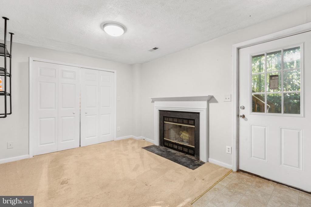201 Stafford Mews Ln