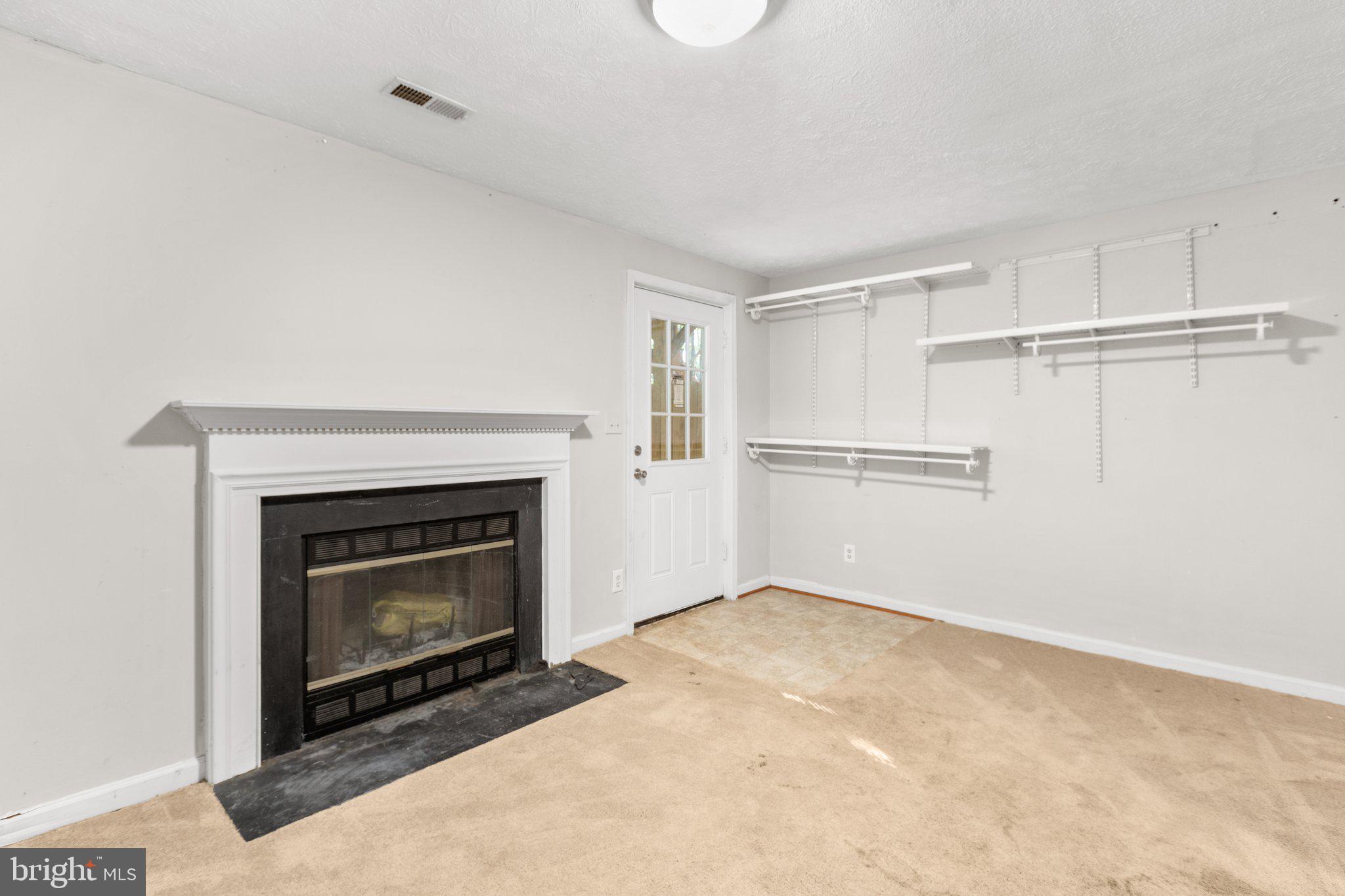 201 Stafford Mews Ln