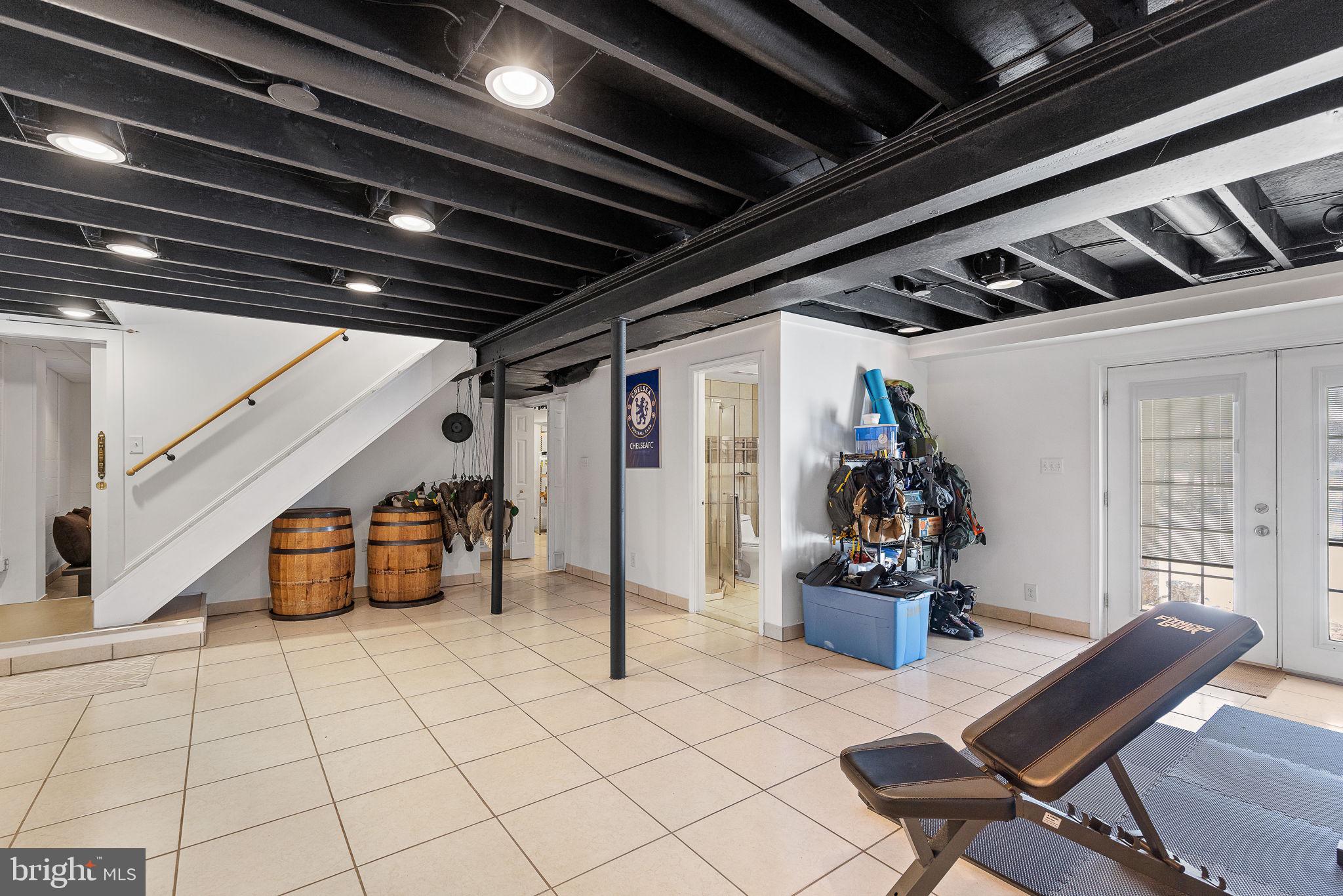 9 LAKE VIEW TER