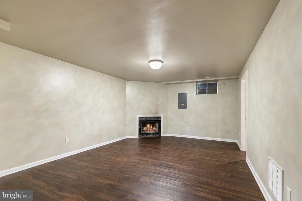 204 Fair Oaks Ave