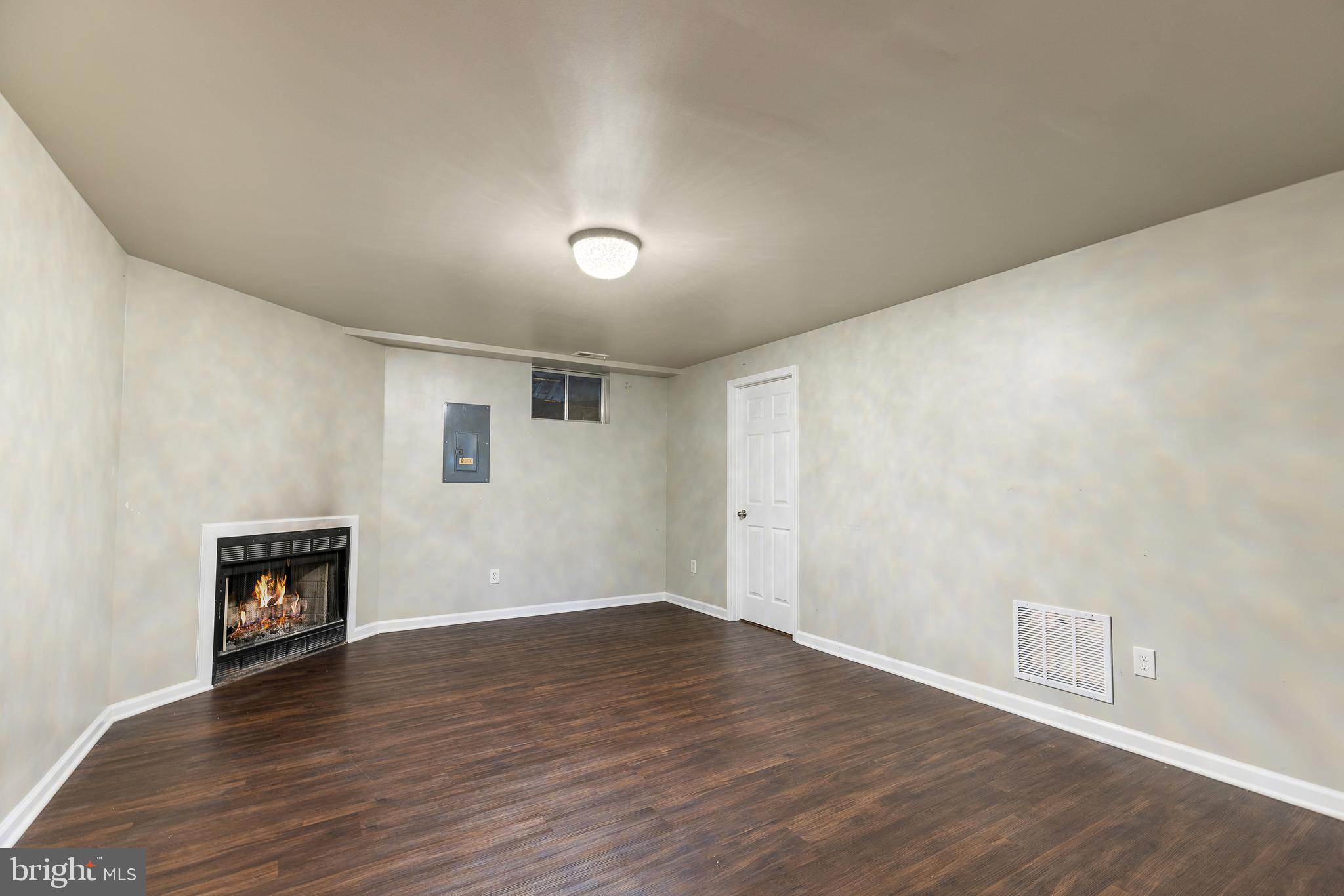 204 Fair Oaks Ave