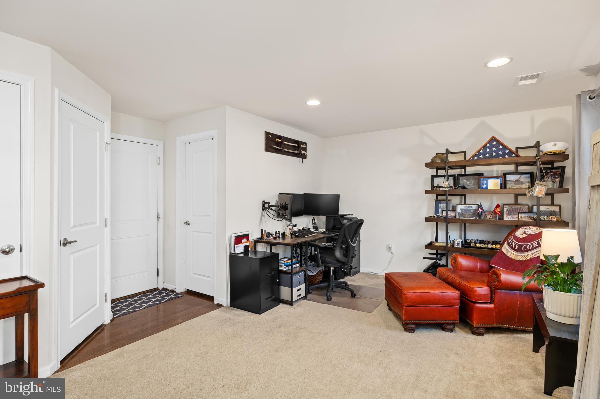 215 Freesia Ln